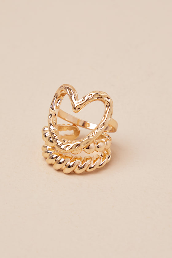 LULUS CAITRIN GOLD HEART TWO-PIECE RING SET