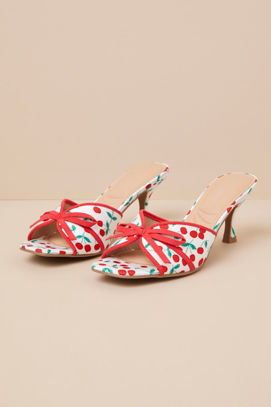 Cl By Laundry Jump Up White Cherry Kitten Heel Slide Sandals In White