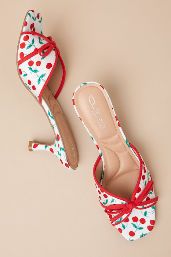 Cl By Laundry Jump Up White Cherry Kitten Heel Slide Sandals In White