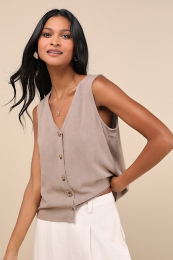 Casually Sophisticated Brown Linen Sleeveless Button-Front Top 1