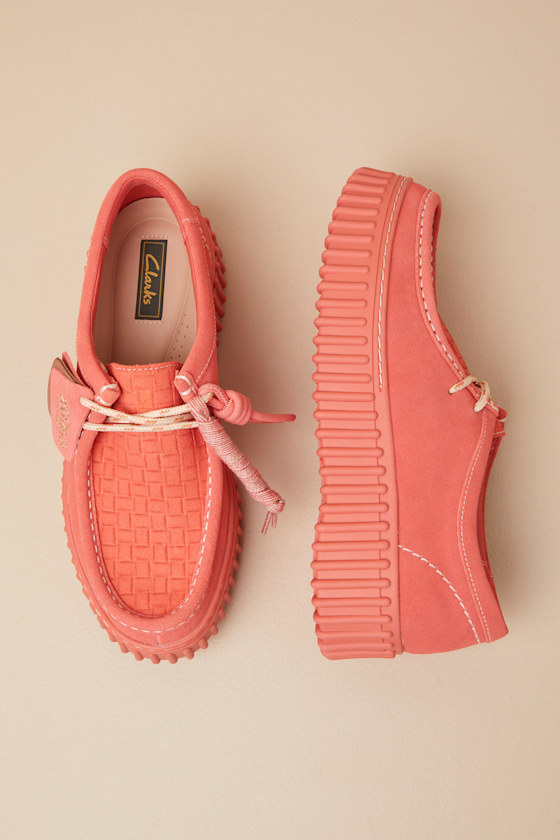 Clarks Torihill Bee Coral Suede Leather Flatform Lace-up Loafers In Coral