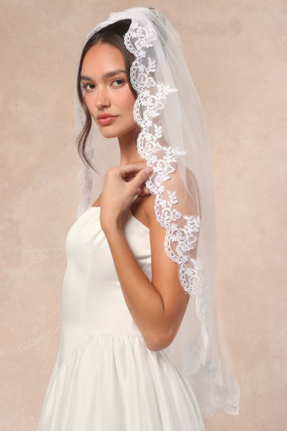 Richelle White Tulle Embroidered Veil 1
