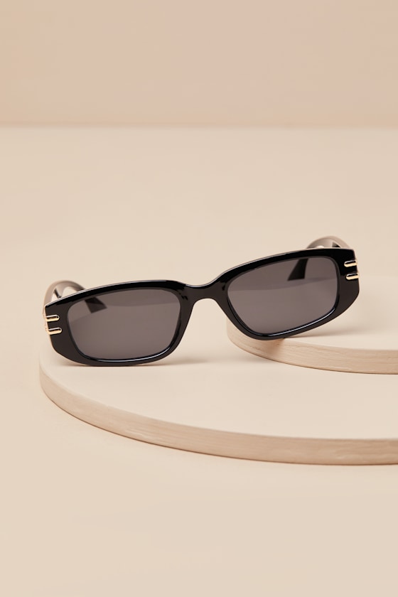 LULUS ROLLI BLACK RECTANGLE SUNGLASSES