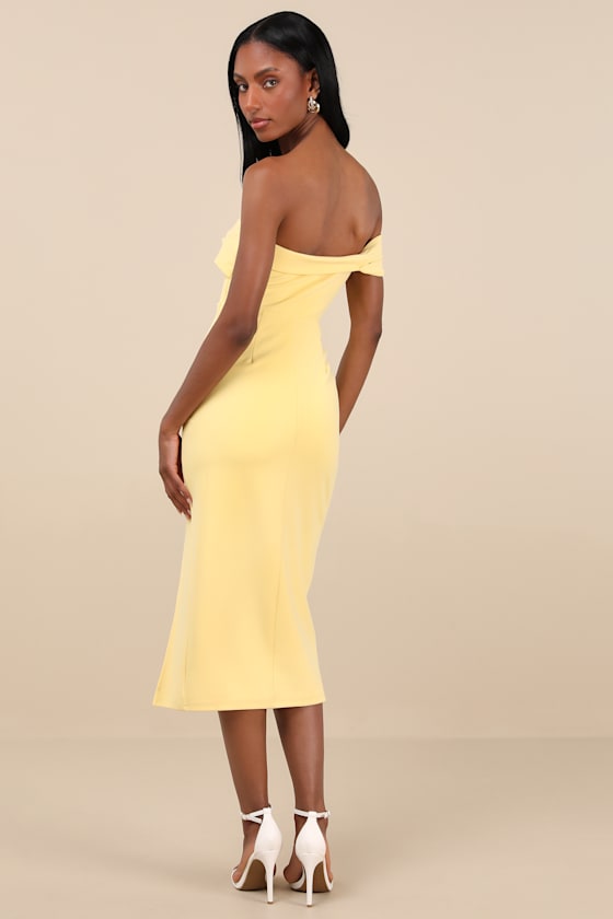 LULUS TWIST AND MAKE UP LIGHT YELLOW ONE-SHOULDER BODYCON MIDI DRESS