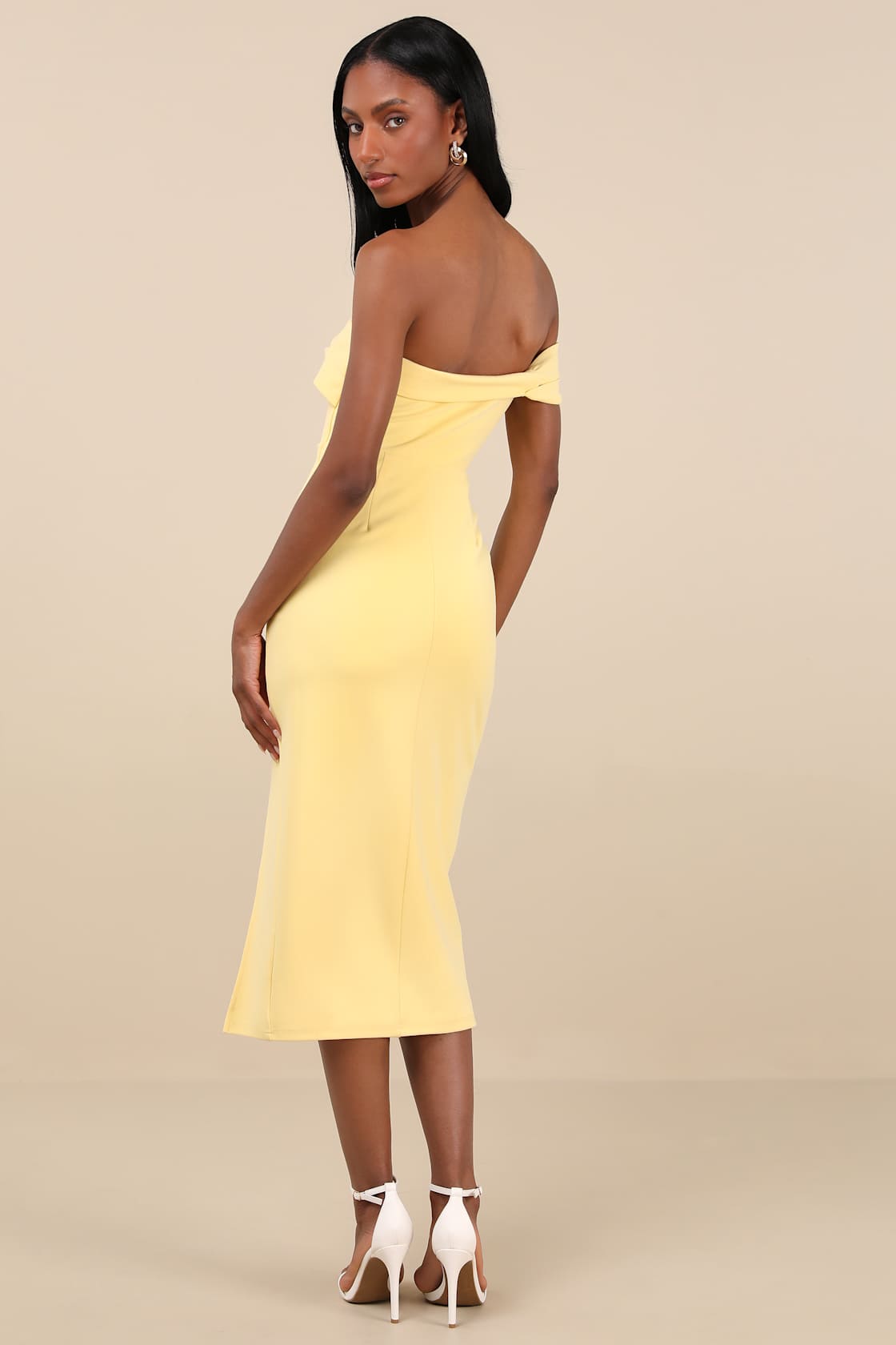 Twist and Make Up Light Yellow One-Shoulder Bodycon Midi Dress