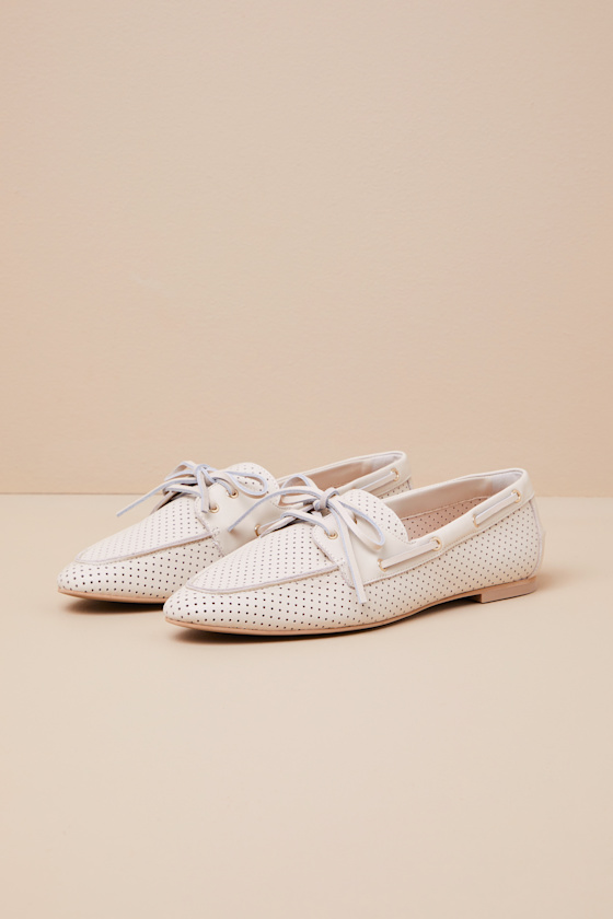 Dolce Vita Lakin Ivory Leather Loafers In Ivory