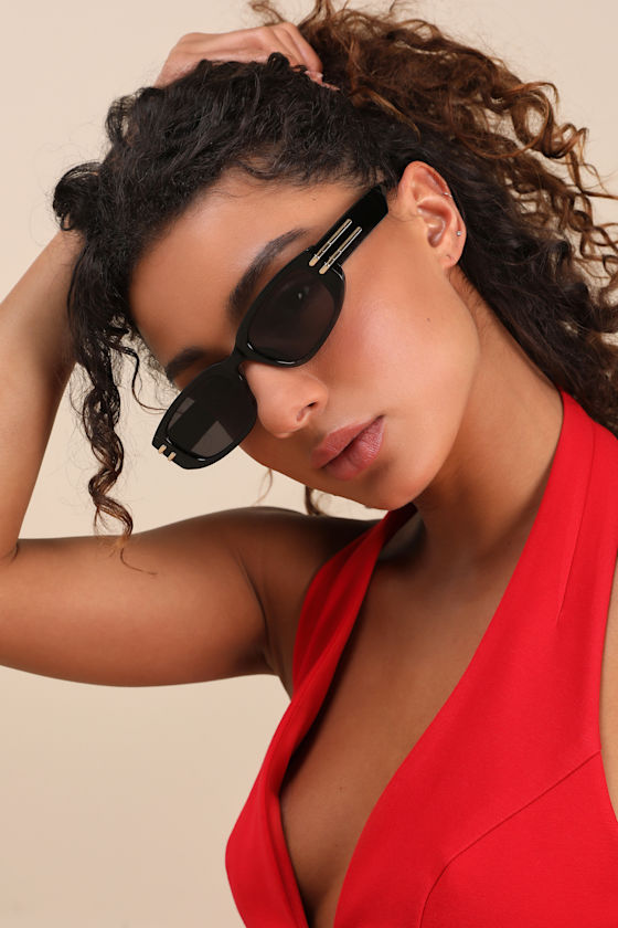 LULUS ROLLI BLACK RECTANGLE SUNGLASSES