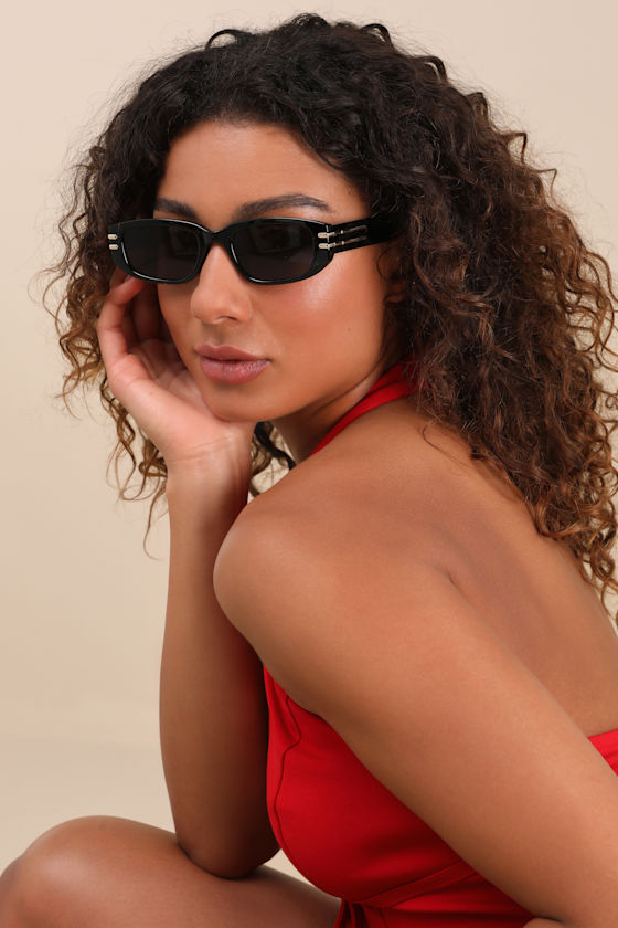 LULUS ROLLI BLACK RECTANGLE SUNGLASSES