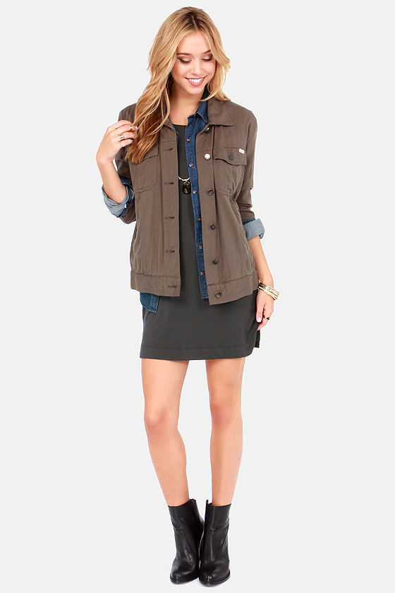dark gray outfit