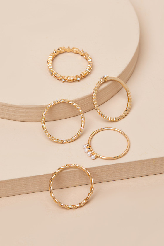 LULUS SIMPLY DAZZLING GOLD SIX-PIECE RING SET