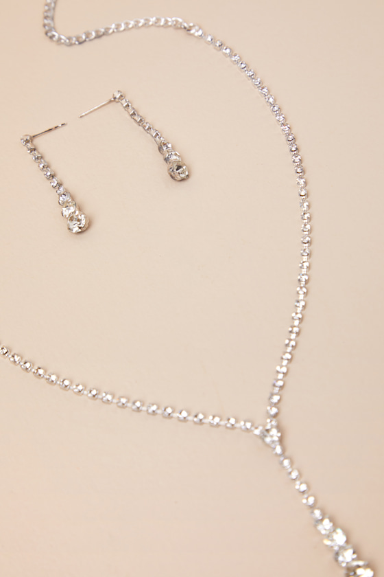 LULUS SOLARIS SILVER RHINESTONE LARIAT NECKLACE AND EARRING SET