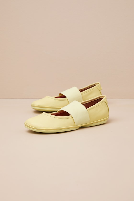 Camper Right Nina Ballet Flats In Yellow