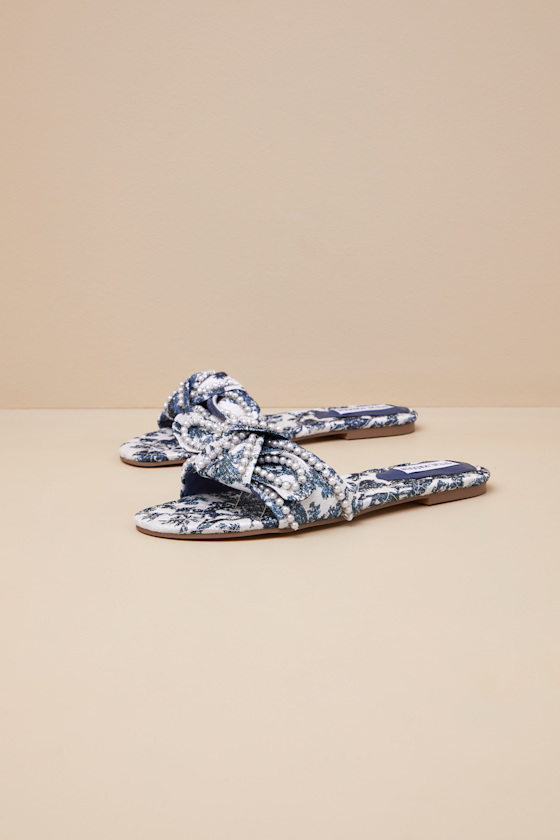 Steve Madden Misha Blue Multi Floral Knotted Pearl Slide Sandals In Blue