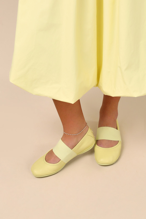 Camper Right Nina Ballet Flats In Yellow