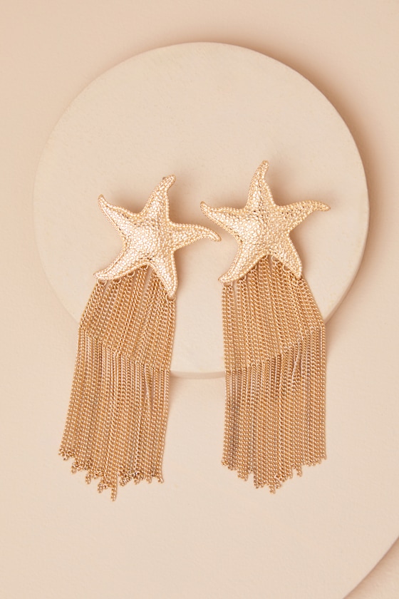 LULUS NEREUS GOLD STARFISH FRINGE STATEMENT EARRINGS