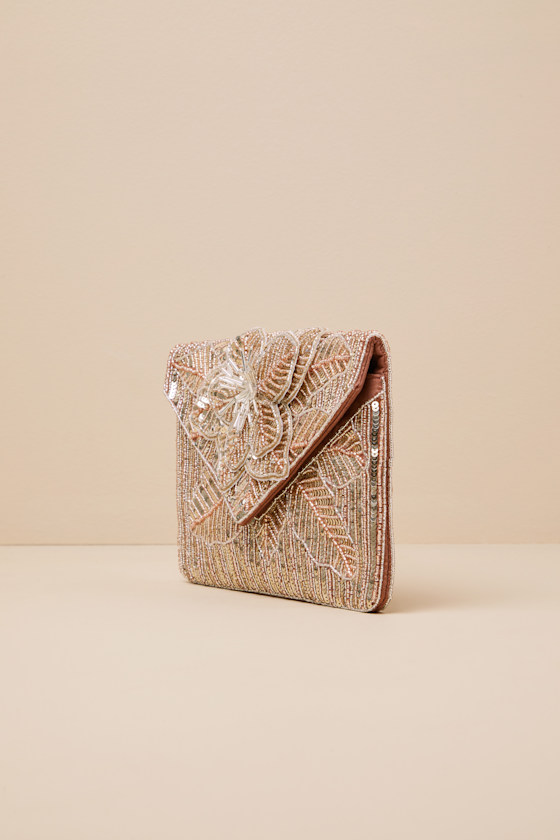 LULUS LUMA GOLD SEQUIN BEADED FLOWER CLUTCH