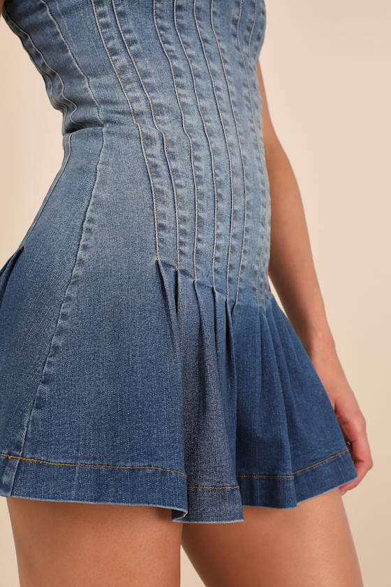 Lulus Mazikeen Medium Wash Ombre Denim Pleated Mini Dress In Blue