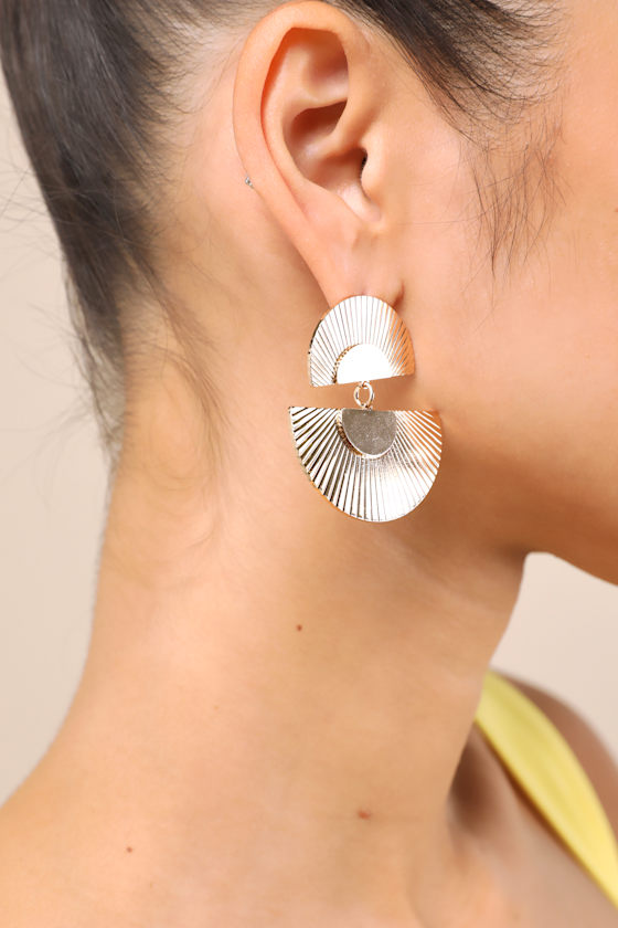 LULUS NEESA GOLD GEOMETRIC STATEMENT EARRINGS