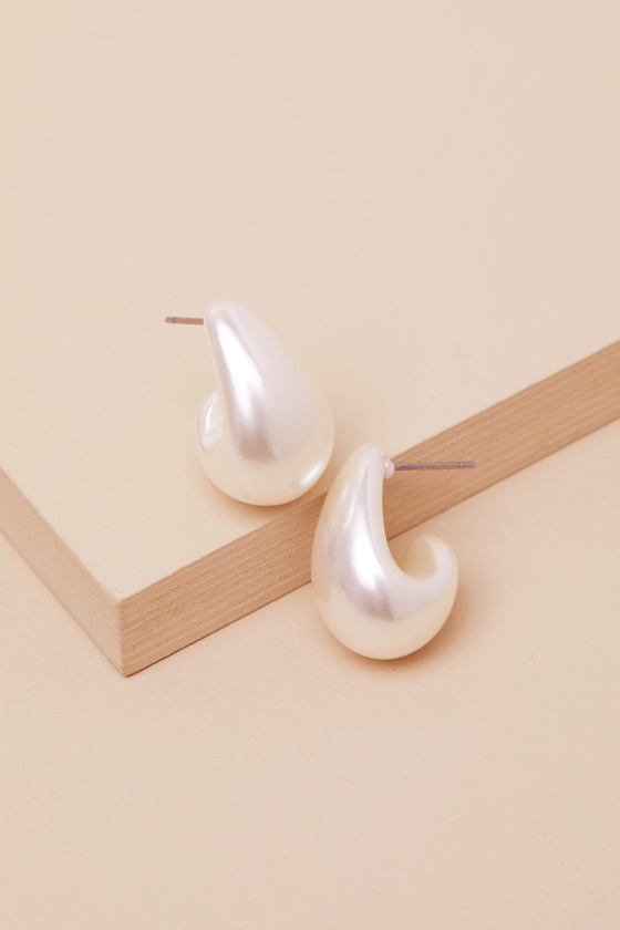 Dali White Teardrop Hoop Earrings - thumbnail 3