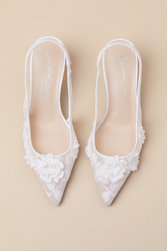 Betsey Johnson Sb-dian Ivory 3d Floral Pointed-toe Slingback Pumps In Ivory