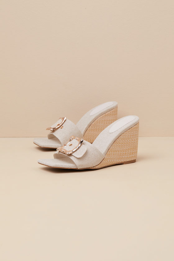 Billini Giavanna Wheat Linen Raffia Buckle Wedge Sandals In Beige
