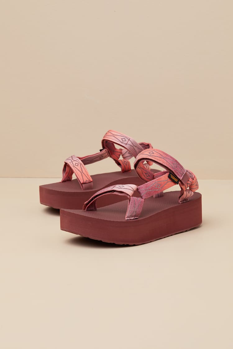 Flatform Universal Sunscape Waterless Scarlet Sandals