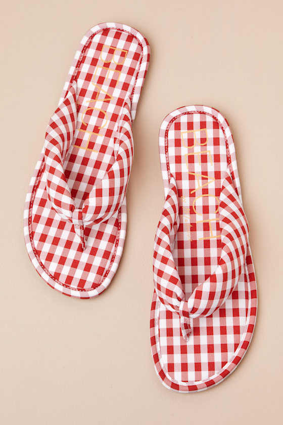 Beach By Matisse Gidget Red Gingham Flat Thong Sandals In Red
