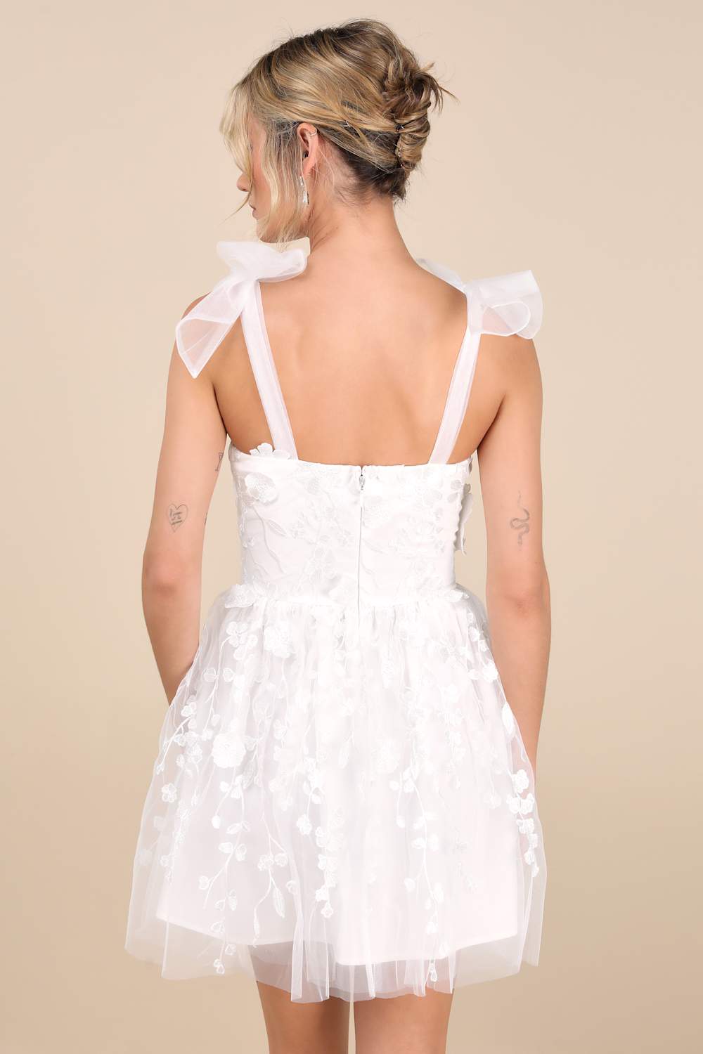 Classic Romance White 3D Floral Applique Tie-Strap Mini Dress