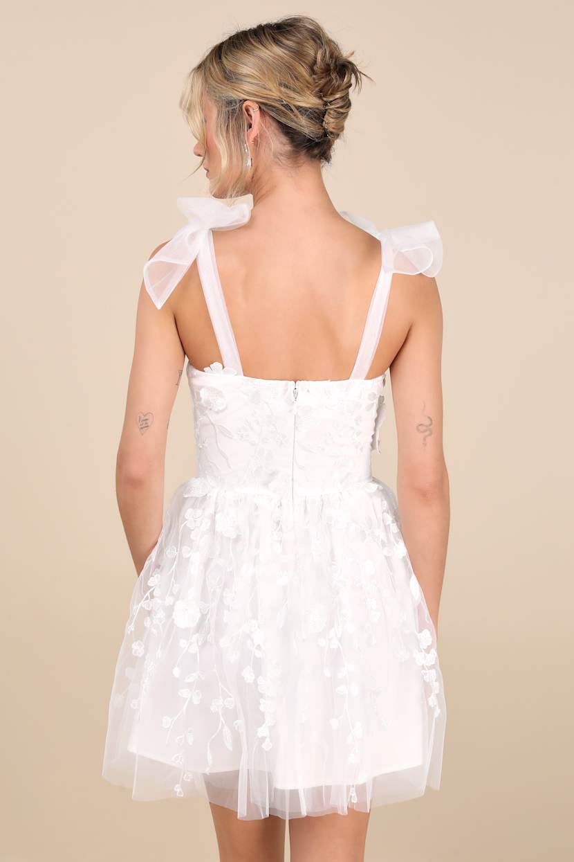 white flower skater dress Frilly skater dress White