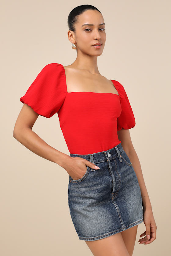LULUS ABUNDANCE OF LOVE RED TEXTURED PUFF SLEEVE TIE-BACK BODYSUIT