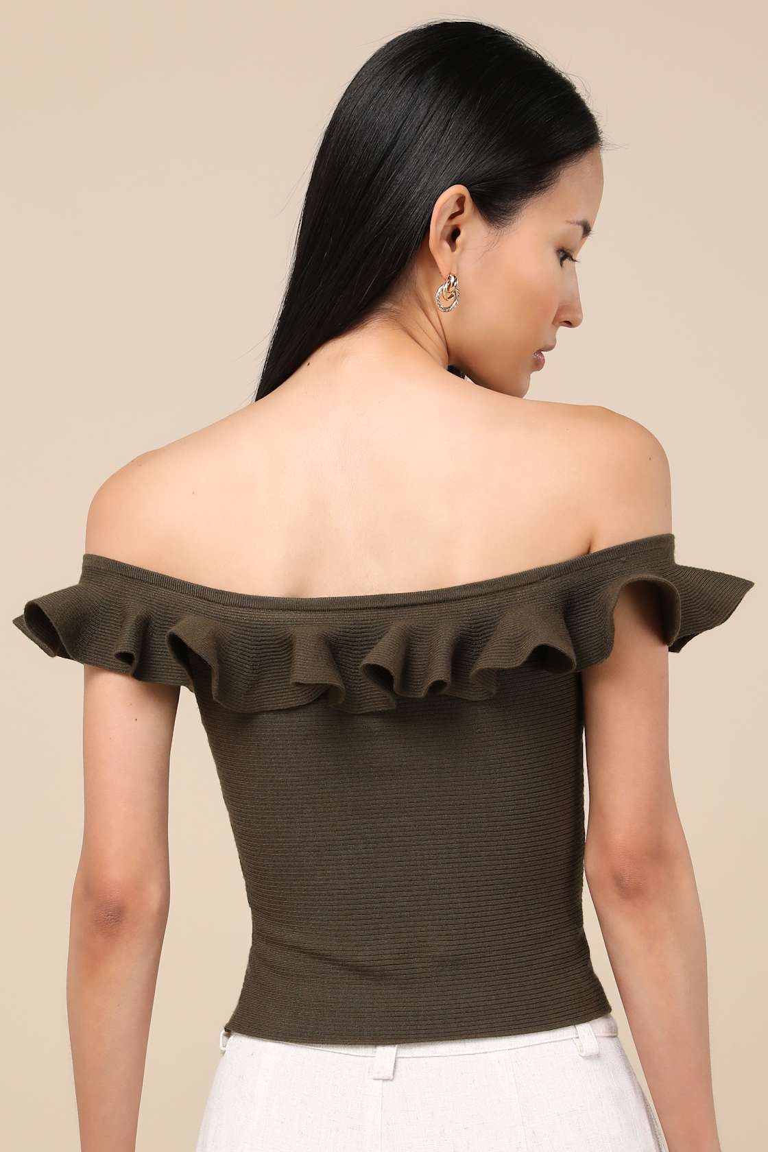 Eilonwy Olive Ribbed Knit Ruffled Top