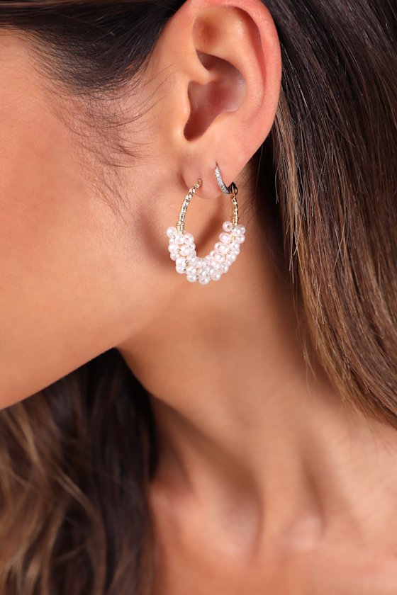 Lulus Rulanda Gold And White Pearl Hoop Earrings
