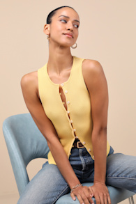 Cheslyn Yellow Ribbed Button-Front Tank Top 1