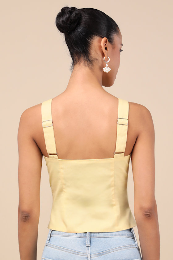 Earlene Light Yellow Tie-Front Button-Up Tank Top 4