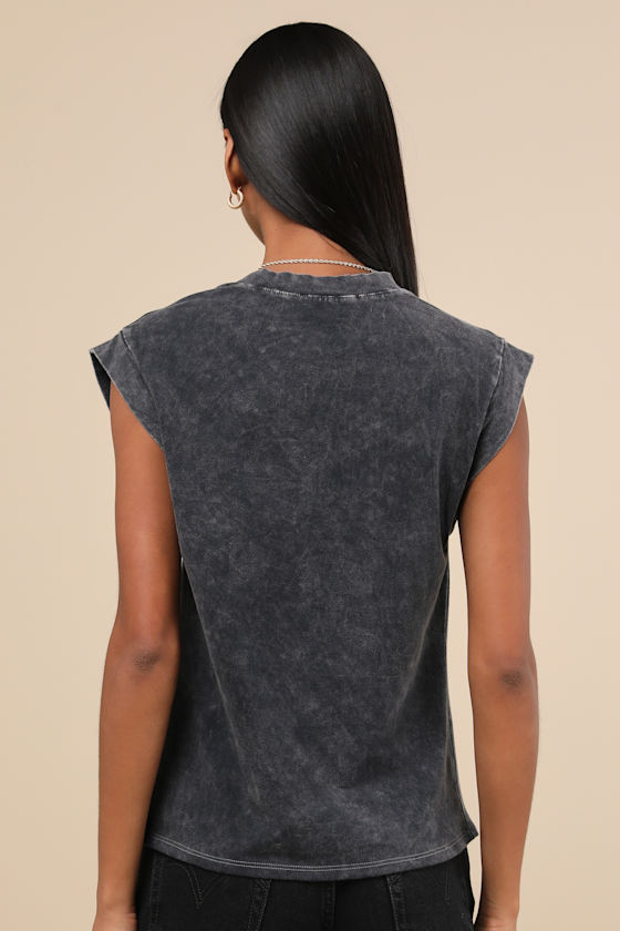 Lulus Quilo Washed Black Short Sleeve Tee In Black