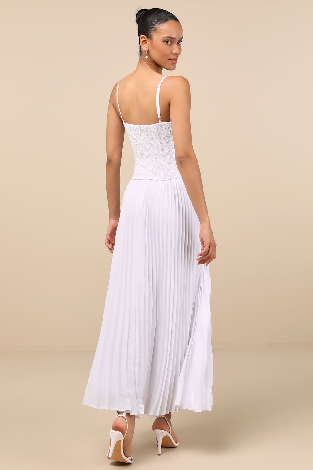 Cute Dresses, Tops, Shoes & Clothing for Women