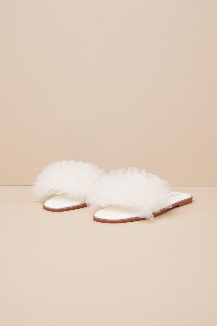 Cute Dresses, Tops, Shoes & Clothing for Women