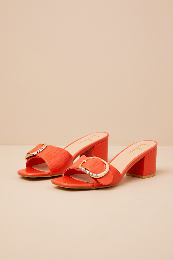 LULUS FRANETTE CORAL SNAKE-EMBOSSED LOW HEEL BUCKLE SLIDE SANDALS