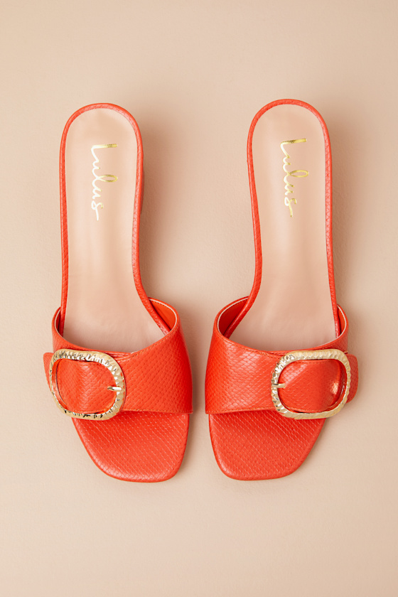 LULUS FRANETTE CORAL SNAKE-EMBOSSED LOW HEEL BUCKLE SLIDE SANDALS