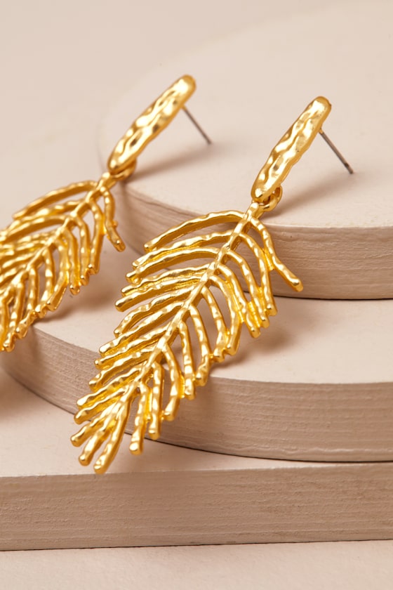 LULUS KAEDE GOLD LEAF DROP EARRINGS
