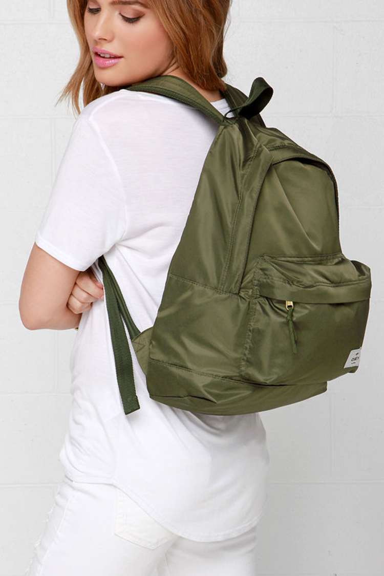 Obey Laroche Army Green Backpack w/Gold Tone Hardware EUC Obey Laroche Army Green Backpack w/Gold Tone | Mercari main image 3