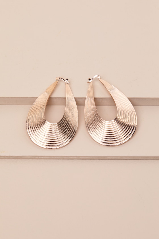 Shop Lulus Demetria Gold Textured Geometric Hoop Earrings