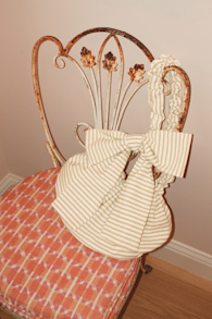 Crossbowie Ivory Striped Bow Bag 1