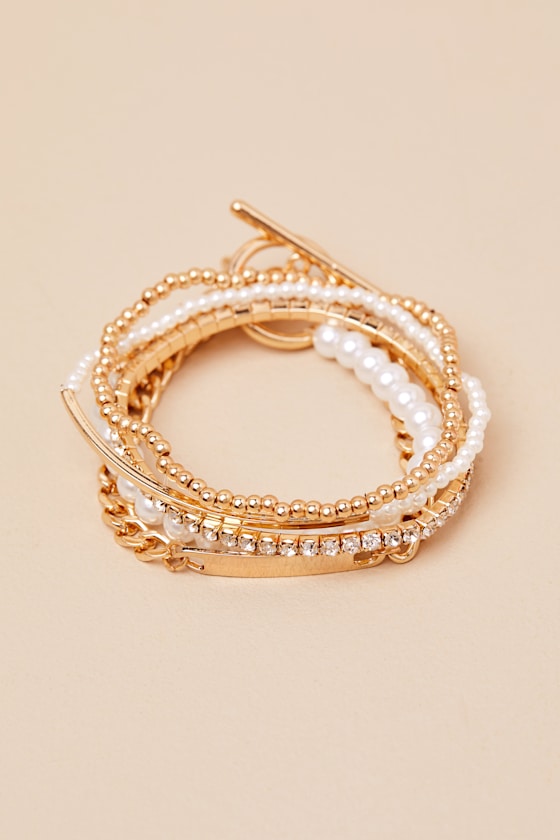 Lulus Exclusive Shine Gold And White Five-piece Bracelet Set In Gold And White