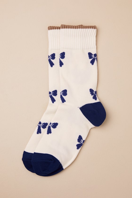 Hansel From Basel Boucle Bow Ivory And Navy Crew Socks In Navy