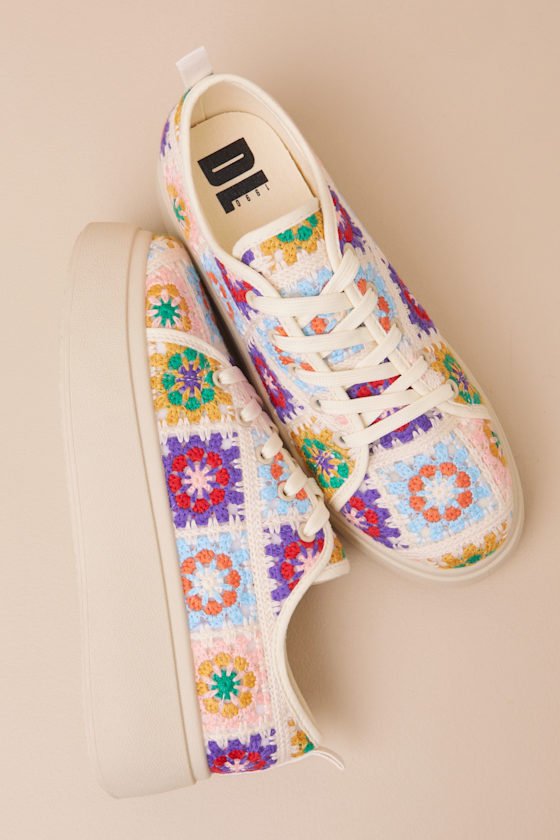 Dirty Laundry Rambling Crochet Platform Sneaker In Pink