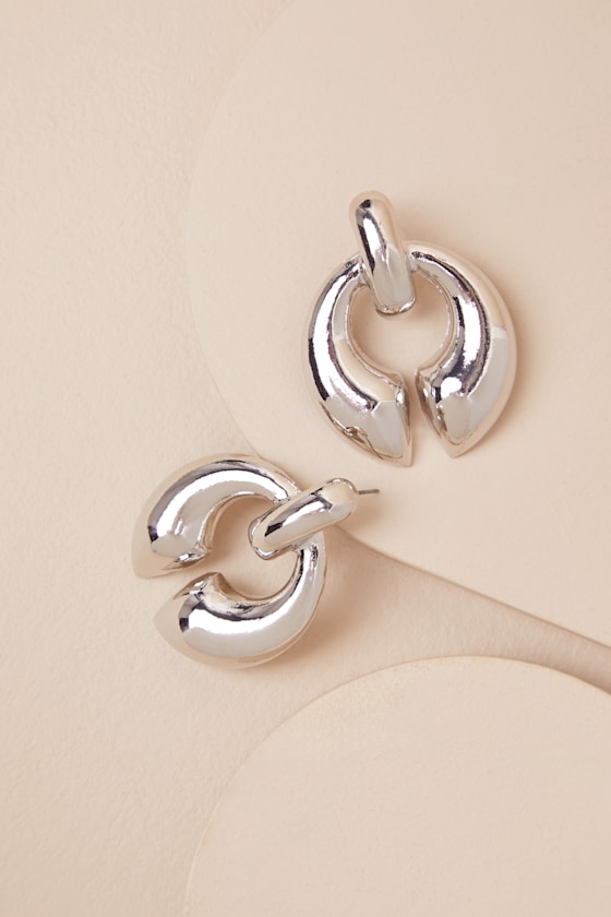 LULUS HANIA SILVER CHUNKY DOOR KNOCKER EARRINGS