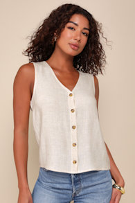 Casually Sophisticated Beige Linen Sleeveless Button-Front Top 1
