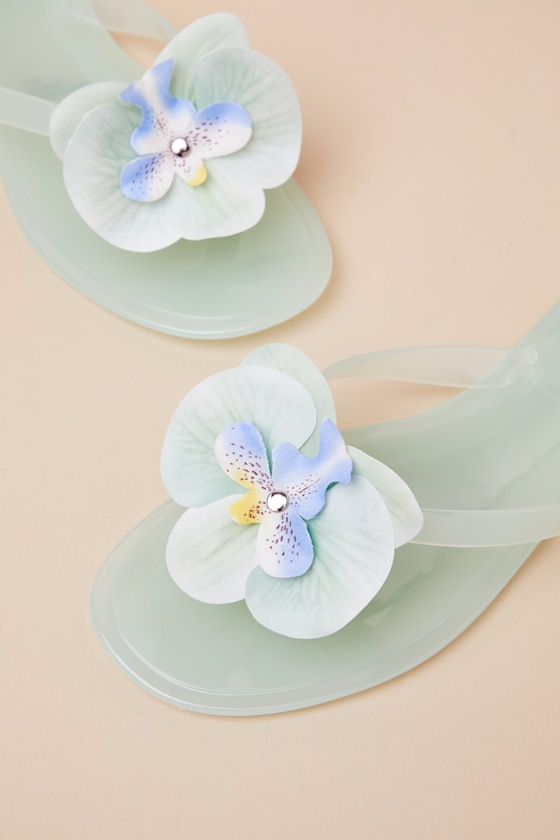 Steve Madden Poppyseed Mint Floral Jelly Thong Sandals In Blue