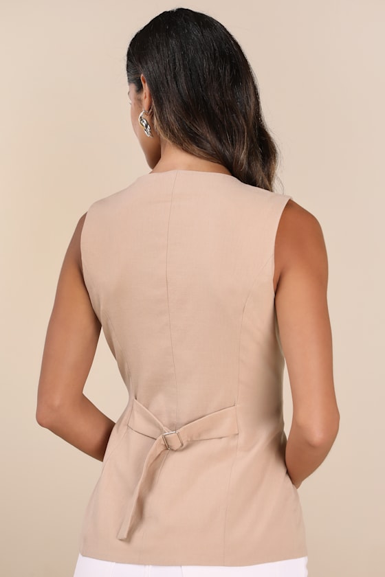 LULUS DOMENCIA BEIGE BUTTON-FRONT VEST TOP